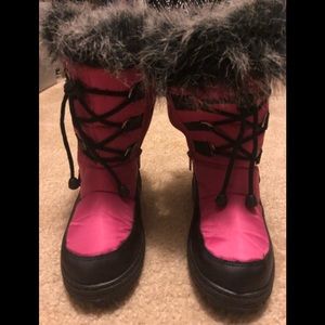 Girls size 3 snow boots
